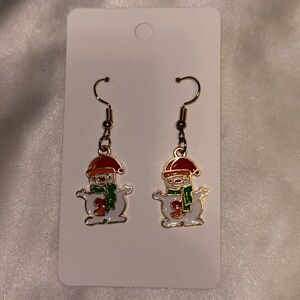 💟FREE when added to any bundle with any other item(s)💟 Snowman shaped Earrings